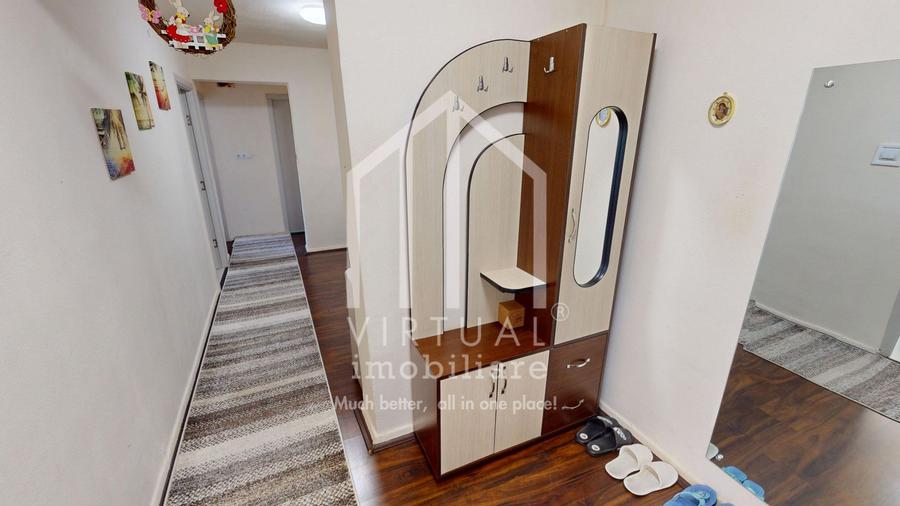 Apartament cu 3 camere, 66mp utili + balcon, etaj 3/4 - Terezian