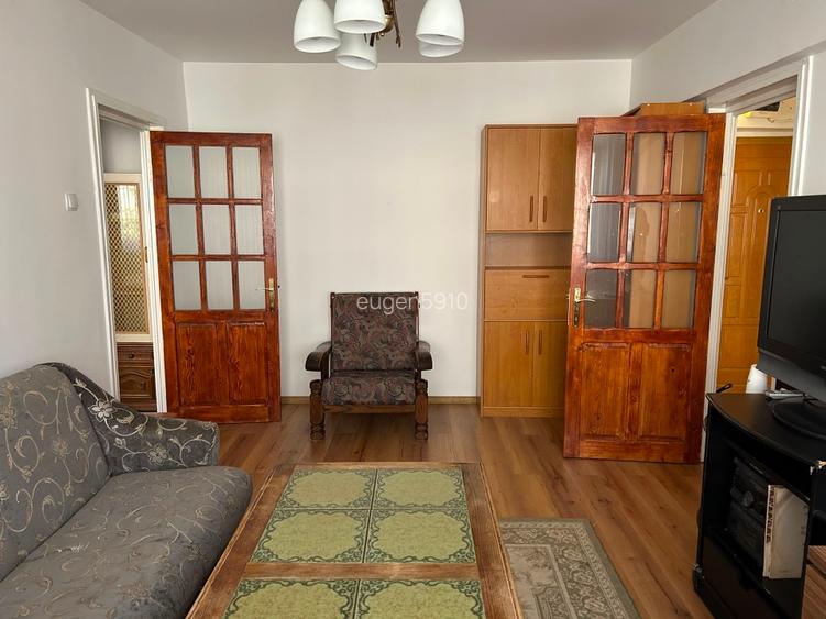 inchiriez apartament 2 camere central - 5