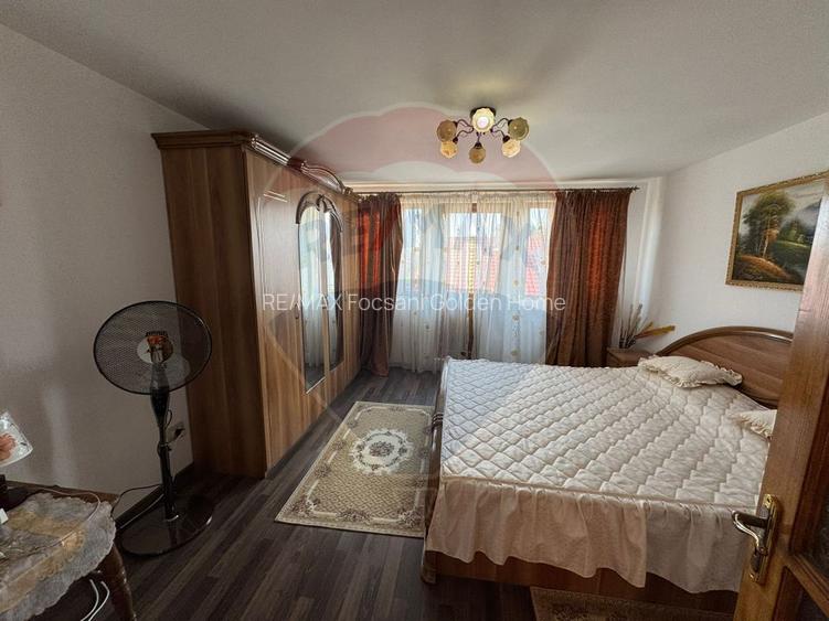 Casă / Vilă cu 6 camere in Bolotești, mobilată și utilată - 7