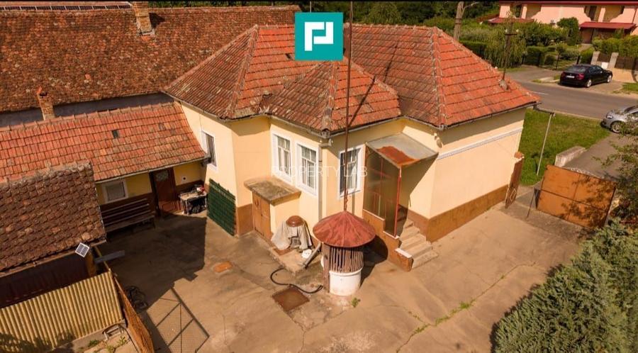 Casa în Cuvin la poalele dealului - 2
