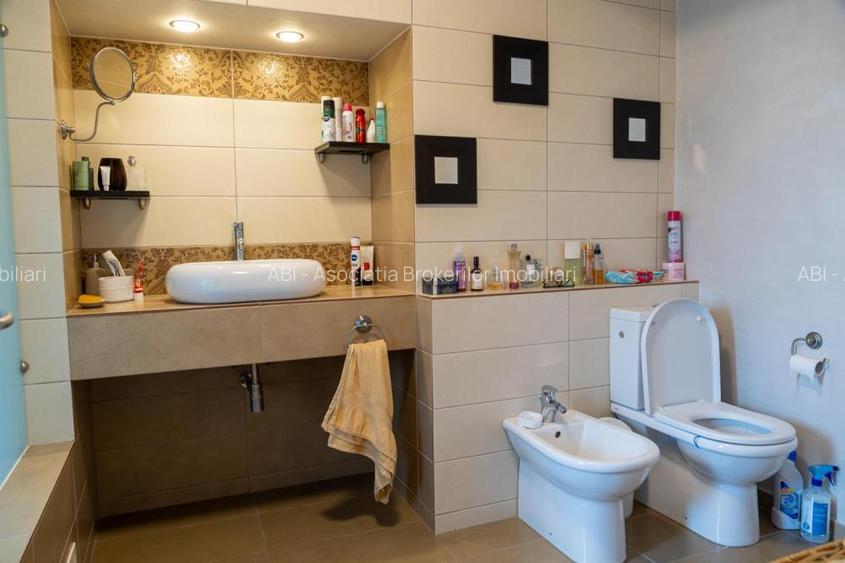 Baneasa lake House 340sqm, swimming pool, lake side deck - 25