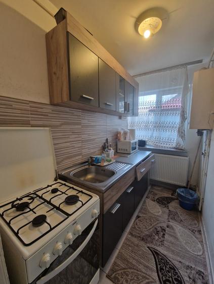 Apartament 2 camere, 38 mp, zona Traian