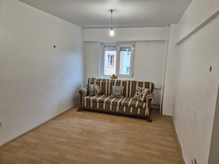 Apartament-de vanzare-4 camere-decomandat-zona Lujerului - 5