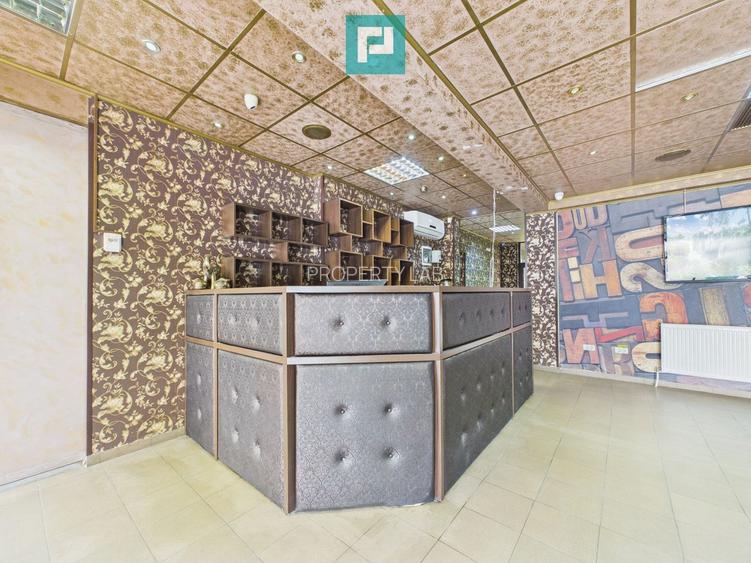 Spațiu comercial Parter de închiriat - 12