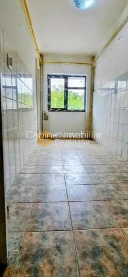 FARA RISC - Piata Nicolina -2 Camere - Decomandat -  Etaj 1 - 3