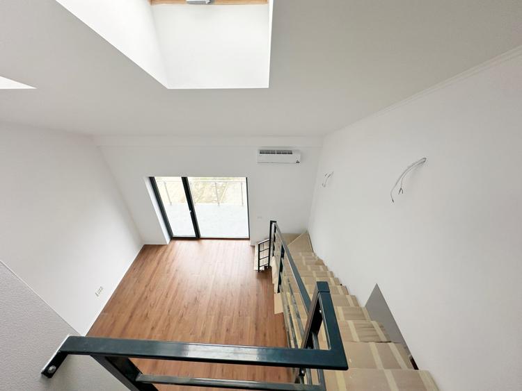 Apartament 3 camere, 83 mp utili, doua nivele, decomandat-Giroc- Hotel IQ