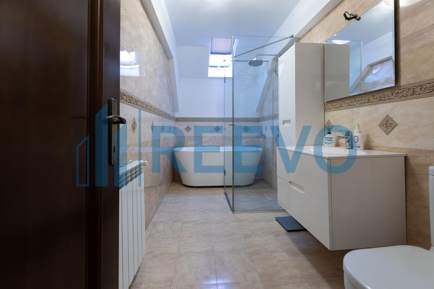 PENTHOUSE de vânzare, Grădina cu Magnolii + 3 locuri de parcare