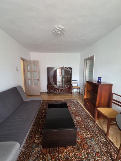 Apartament cu 2 camere de inchiriat ~ zona Crang / Democratiei ~ etaj 3din4