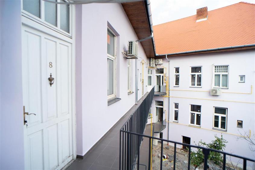 Apartament ultracentral cu 3 camere pe Strada Primariei