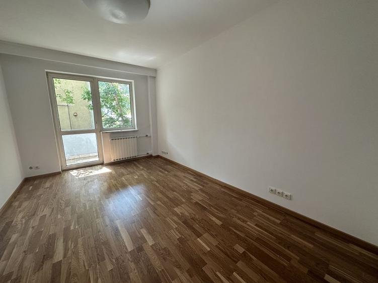Nou Apartament 7 camere  Aviatorilor