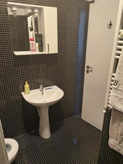 Garsoniera Berceni - Leonida - loc parcare, centrala proprie!
