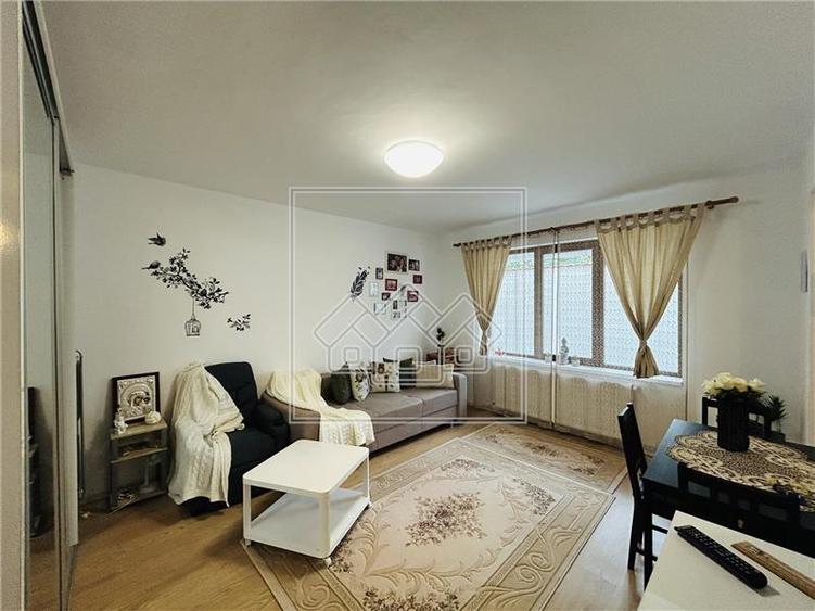 Garsoniera moderna, 38 mp utili - Selimbar
