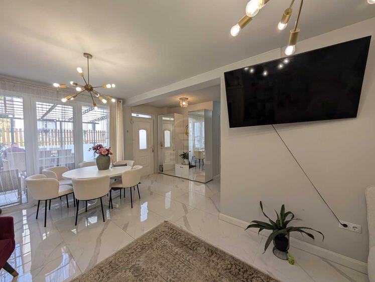 Casa cuplata, complet finisata, mobilata si utilata