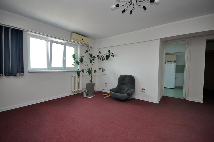 Mosilor zona Obor apartament 4 camere nemobilat, 102 mp, ideal activitate birou