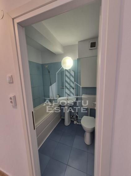 Apartament cu 3 camere,semidecomandat,de vanzare, zona Garii,Timisoara