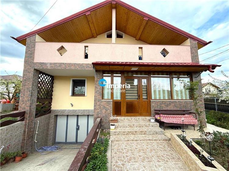 Vila 5 cam, Garaj, 450 teren, asfalt, Omenia Valea Adanca Iasi