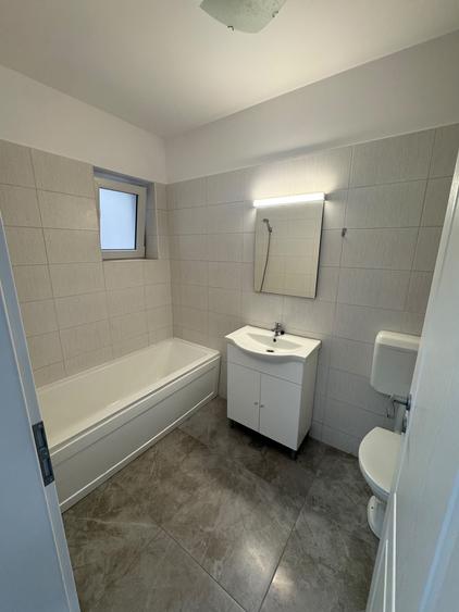 Apartament 3 camere -Bloc nou