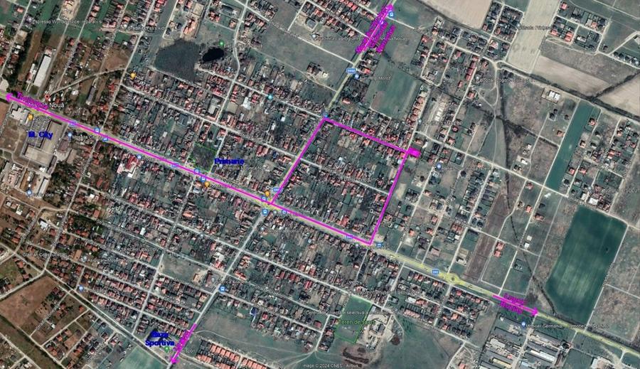 Casa de vanzare in vatra veche, 4 camere, drum asfaltat