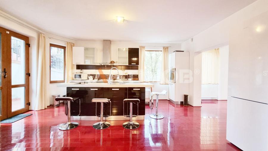 Vila mobilata ultracentral Brasov - 29