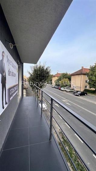 Apartament 3 camere bloc vila - 75 mp + parcare - Tractorul 137500 euro - 6