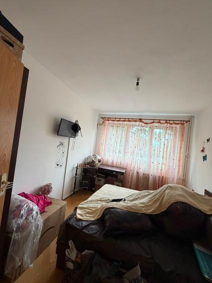 Apartament 3 camere-la 10 min. de metrou Piața Sudului