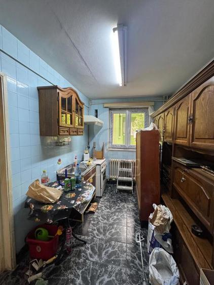 Apartament 2 camere în zona STRAZII MESES