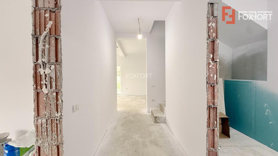 Duplex despartit, de vanzare 4 camere - curent trifazic - Mosnita Veche - 22