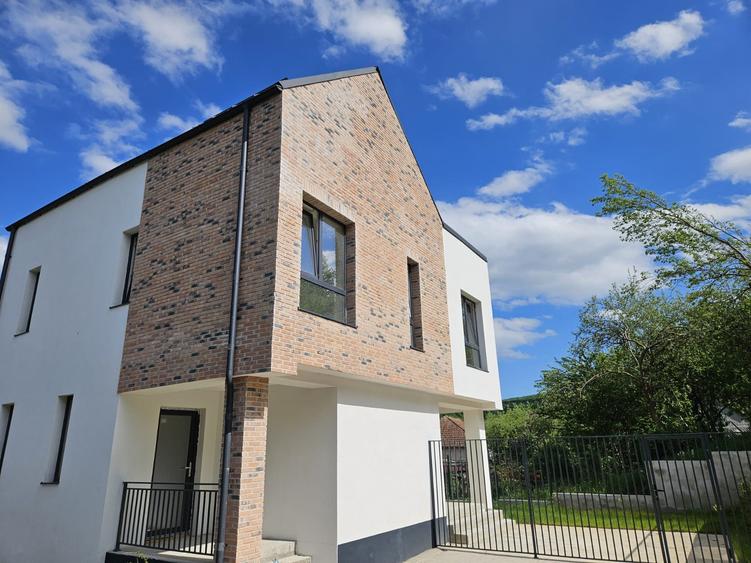Duplex de vanzare ,136 mp, Tautiului