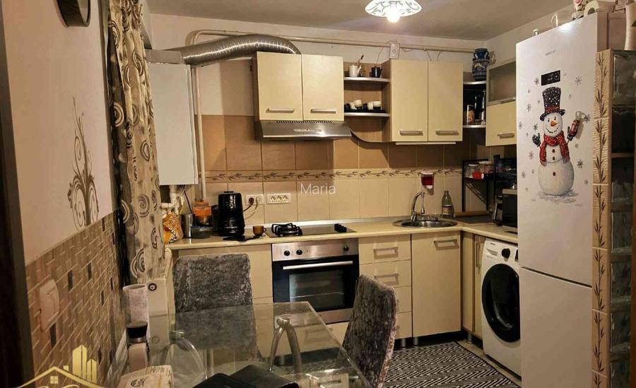 Vând Apartament Mansarda  - 5