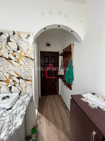 Garsonieră | etaj 2/4 | zona Alexandru cel Bun | aproape de stație - 4