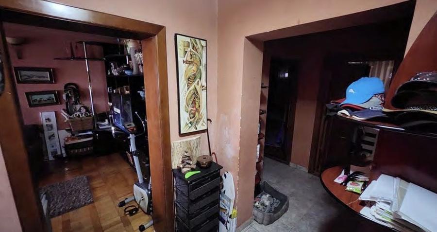 De vânzare apartament 3 camere Cartier Buzaului