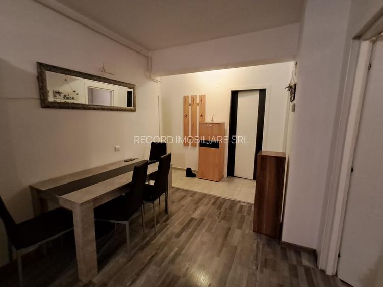 Apartament 3 camere,2 balcoane,parcare str.Florilor - 4