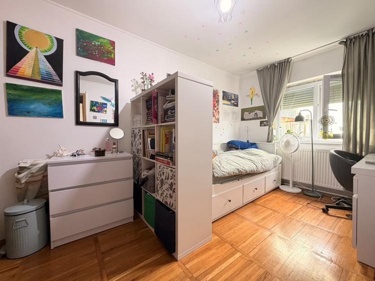 COMISION 0% Apartament cu 3 camere, semidecomandat, etaj 4 - Bucovina