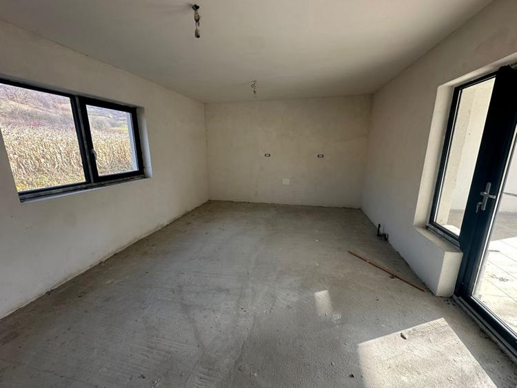 Casa Individuală 3 camere| 150 mp| zona Ampoița