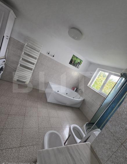 Proprietate de vanzare, 2 case, 327 mp, zona Tecuci