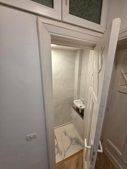 Sfanta Vineri Spatiu Birou 3 Camere Centrala Proprie