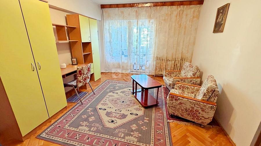 Centru - Hala - Moldova Center, 2 camere mobilat si utilat, LIBER