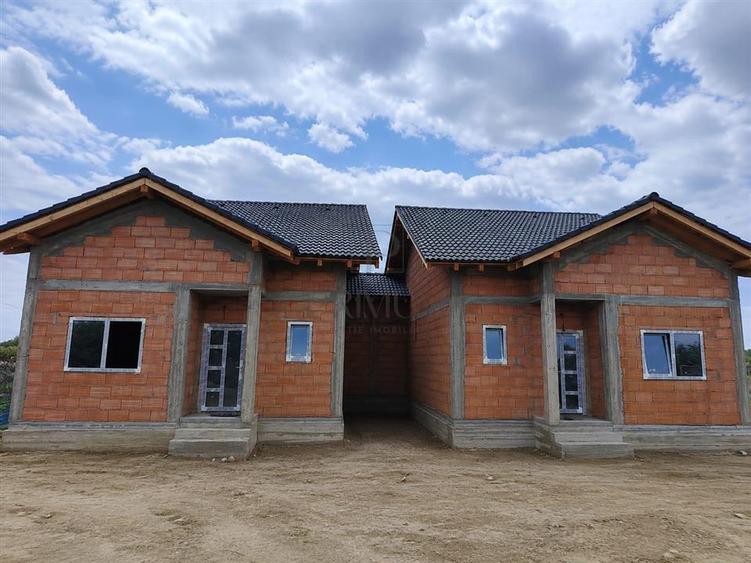 DUPLEX MANSARDABIL - SEPARAT PRIN BAIE - PERSONALIZARE INTERIOARA