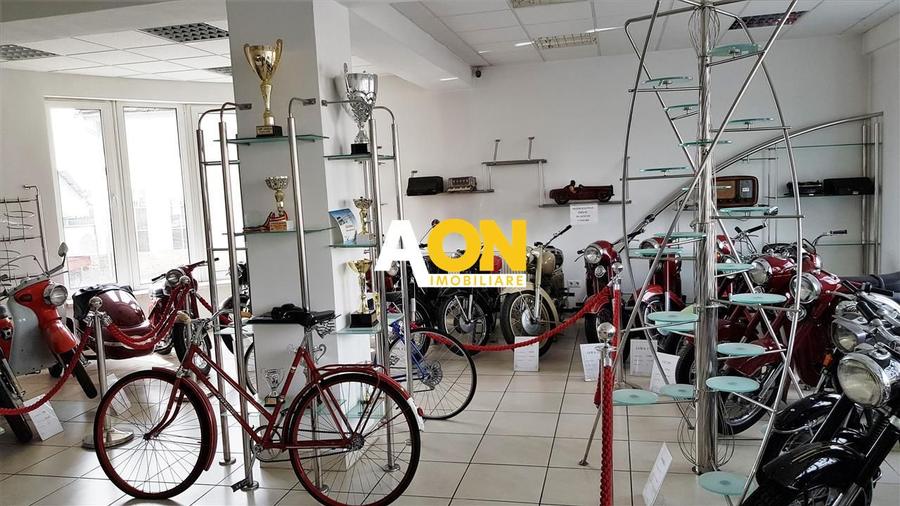 Spațiu de Birouri și Comercial, 800mp + Hală 500mp, Parcare Privată