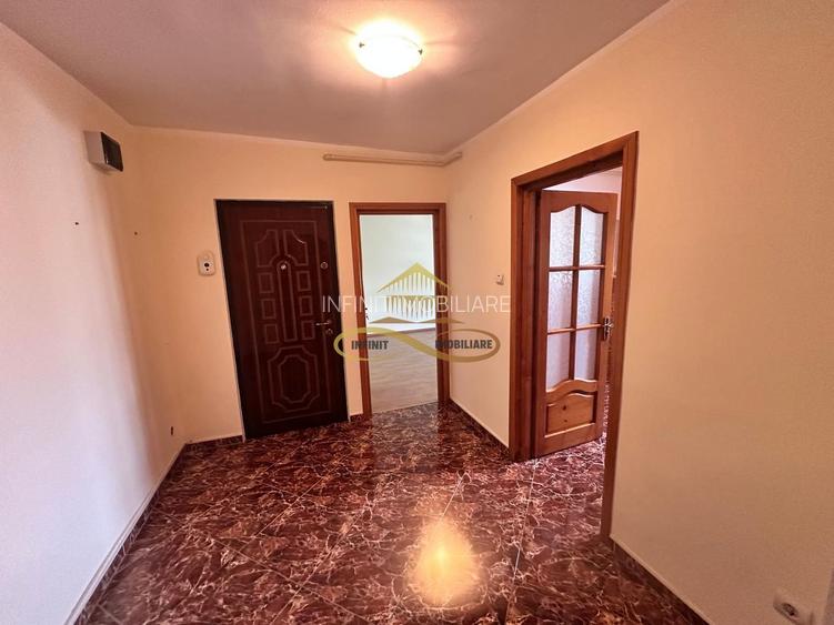 De vanzare apartament 2 camere decomandate Nord Bacau - 12