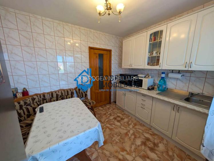 SABINEOR- 3 CAMERE DECOMANDAT ,CENTRALA GAZ - 5