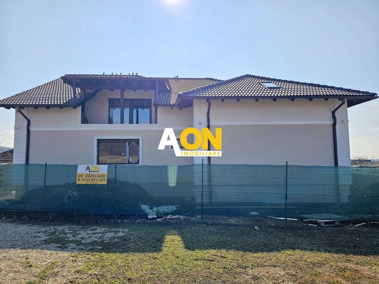 Casă 6 camere în Ciugud, dotări premium și design modern, 710 mp teren