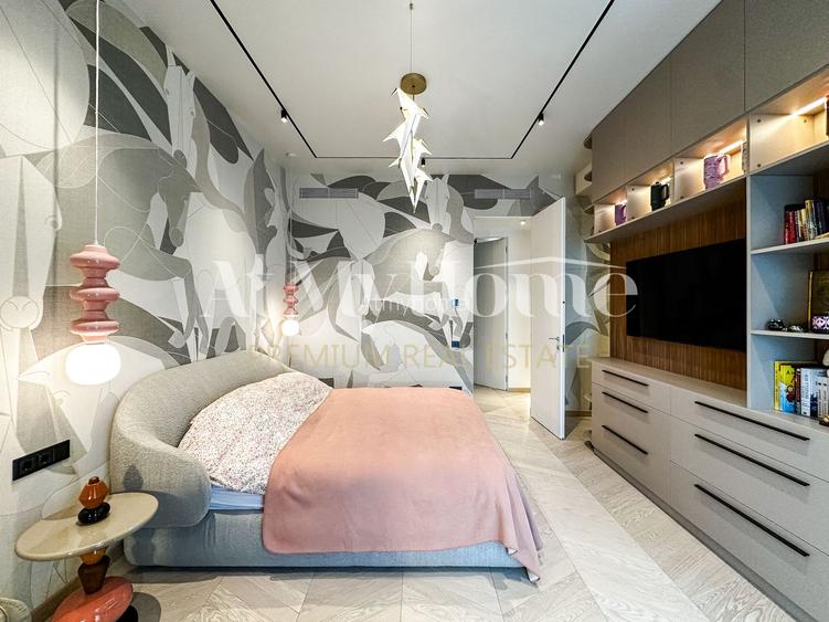 Penthouse Ultra Luxury cu 5 camere,  complet renovat,2 parcari,boxa,terase 195mp - 37