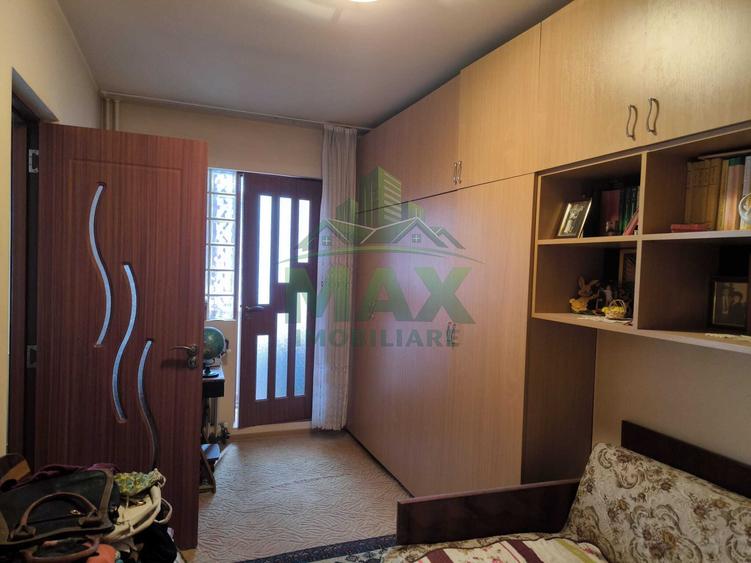 Apartament 2 camere , confort 2 nedecomandat – Zona Vest, Piata Aurora
