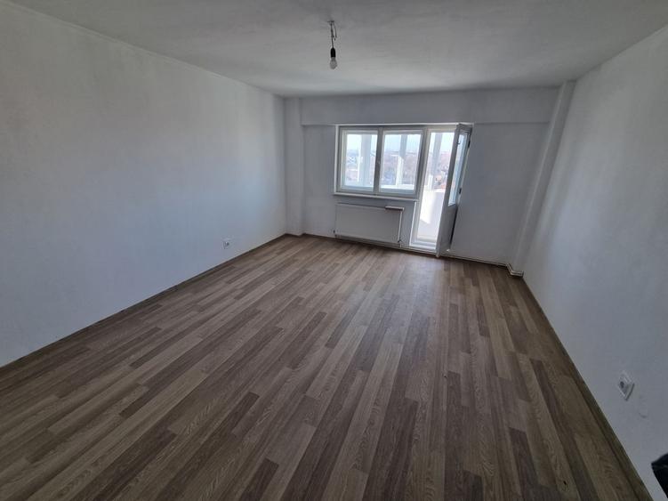 KM 5-garsoniera in bloc de apartamente