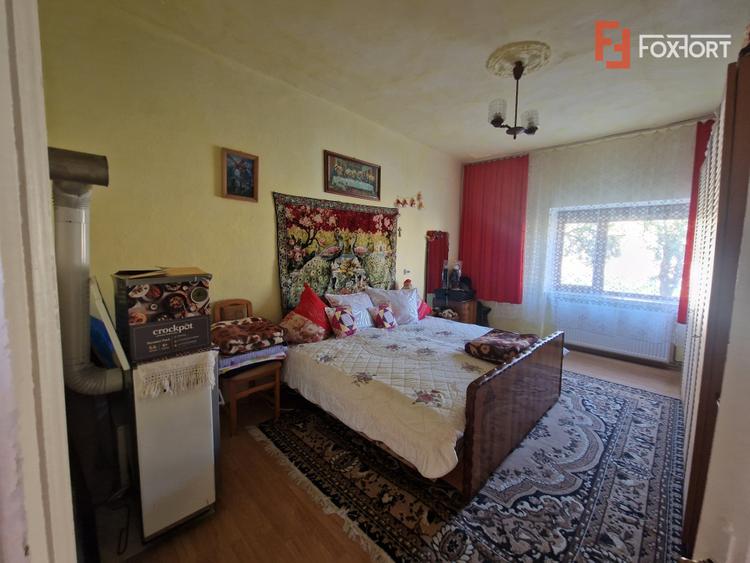 Casa individuala de vanzare cu 4 camere si teren de 800 mp - Recas