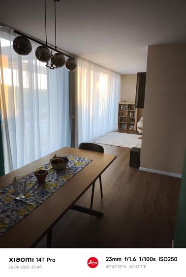 Casa cu etaj la Lebada