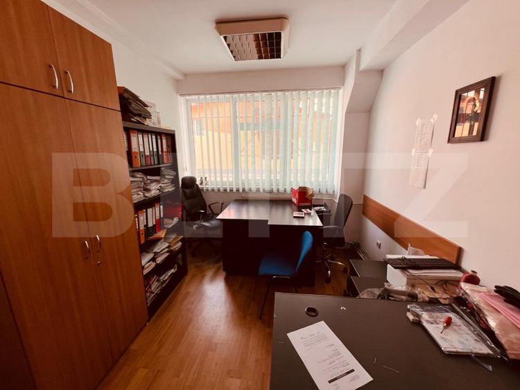 Clădire autorizată servicii medicale, 1400 mp, D+P+1,  Lăpuș