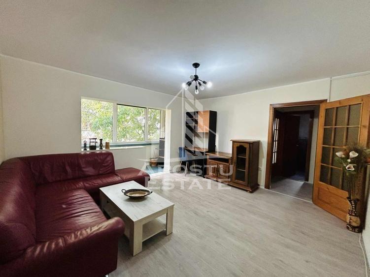 Apartament cu 3 camere  in Complexul Studentesc