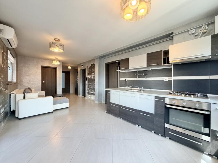Apartament 4 camere, terasa 25 mp, imobil tip vila, zona Iulius Mall